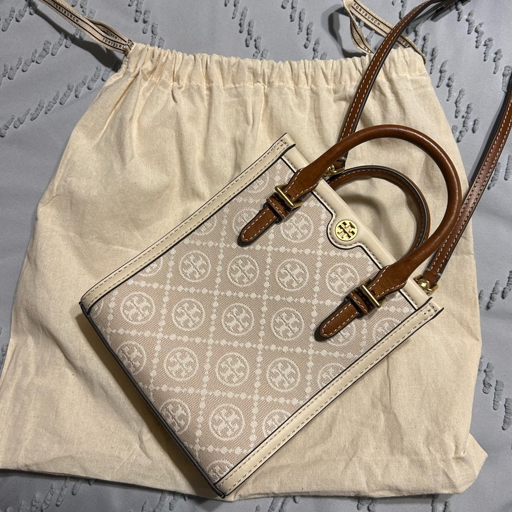 ToryBurch crossbody purse with storage bag, Excellent condition hardly ever used